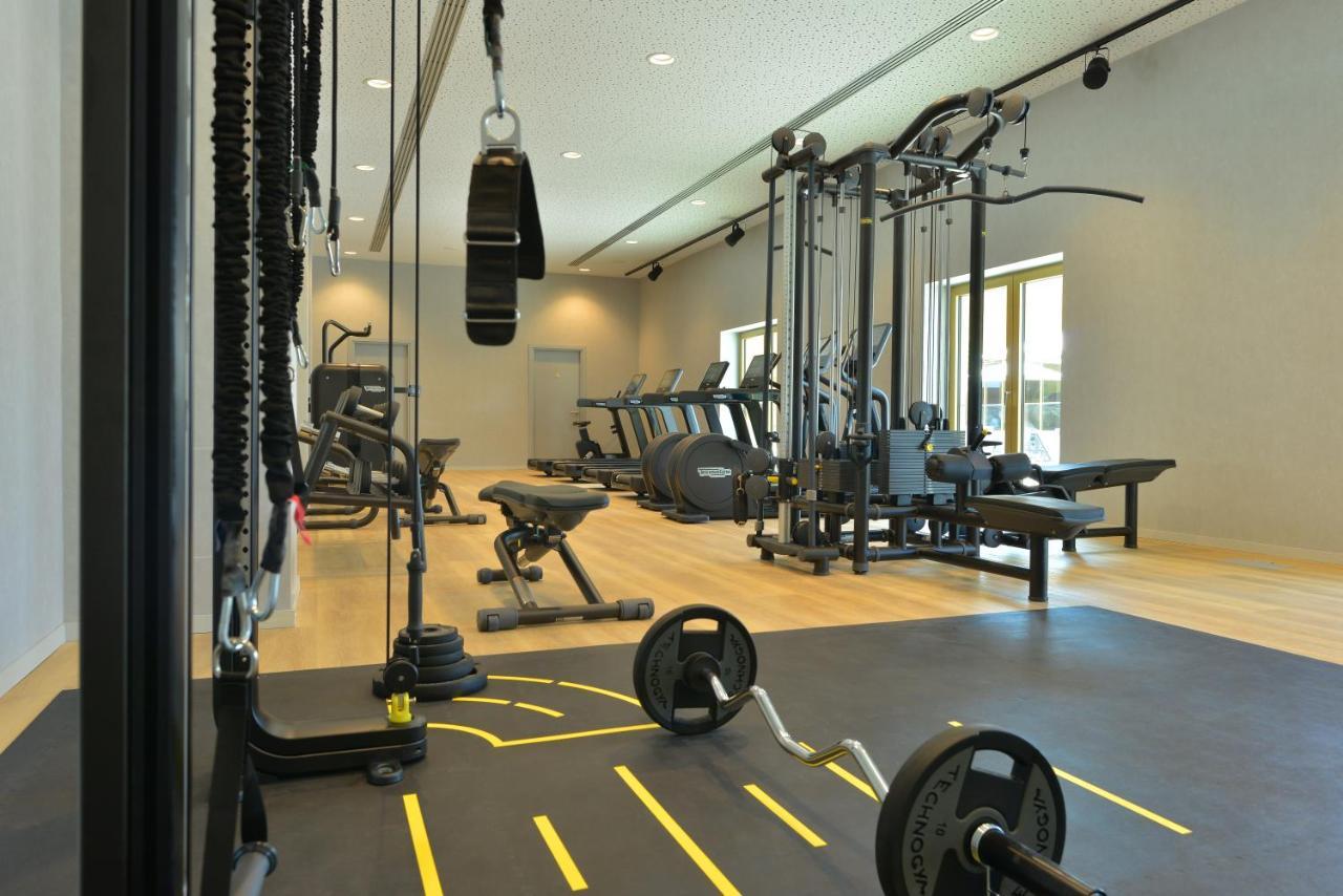 地拉那mk酒店 Rinas 外观 照片 The gym at the hotel